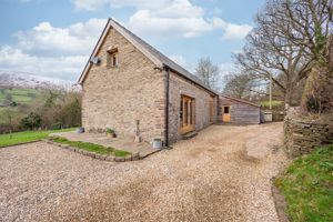 Side Elevation- click for photo gallery